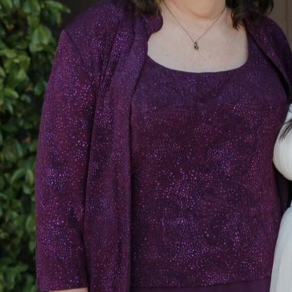 Mother of the Bride Dress - Picture 2 of 7